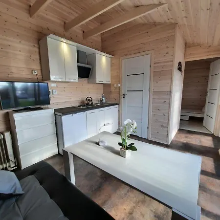 Holiday Homes 777 Karwia Exteriér fotografie