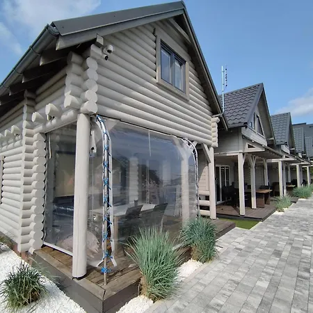 Holiday Homes 777 Karwia Exterior photo