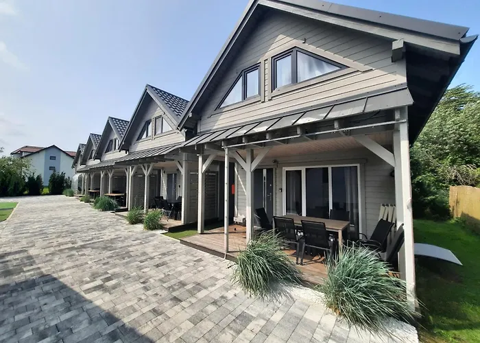 Holiday Homes 777