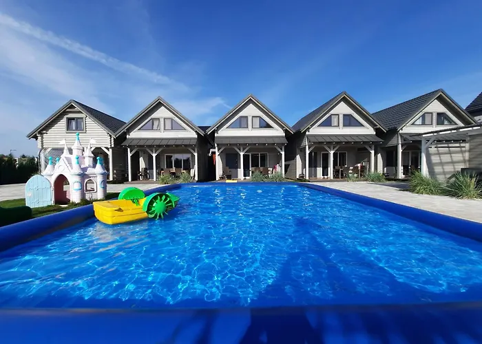 Holiday Homes 777