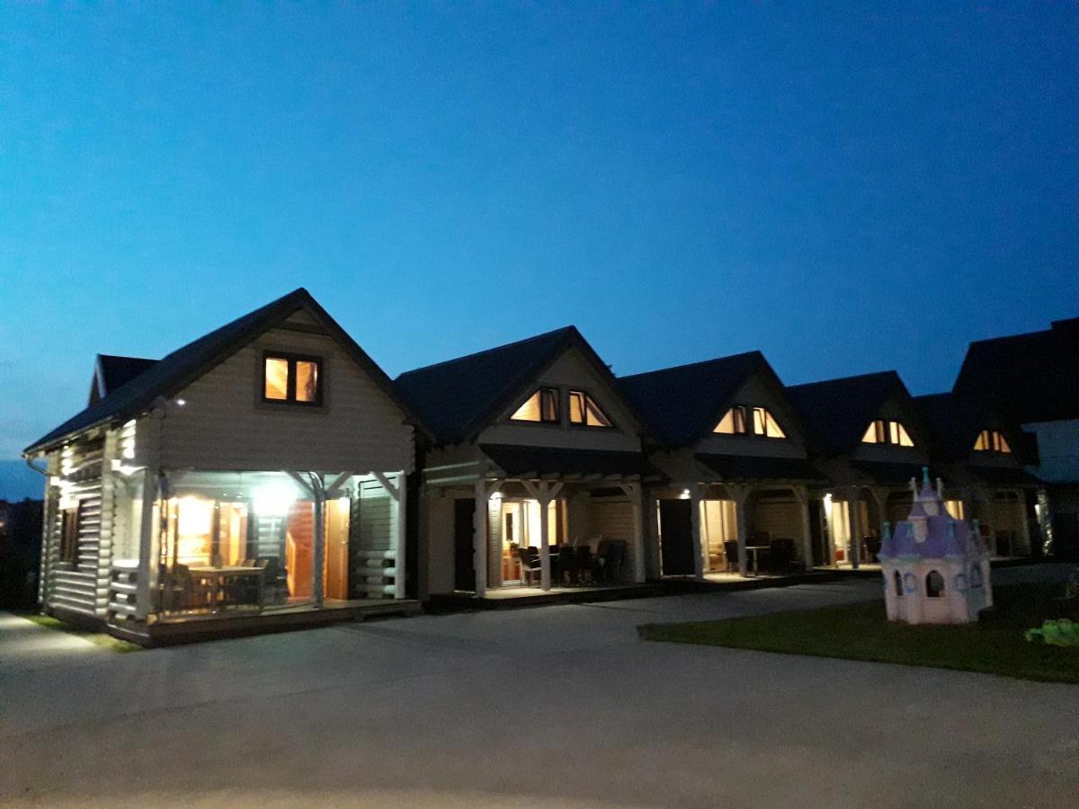 Lodge Homes 777 Karwia
