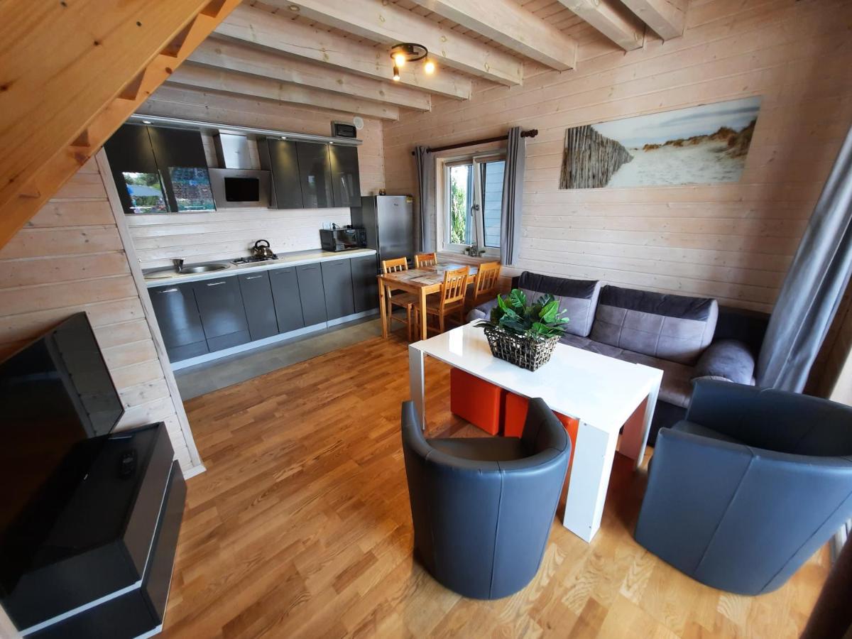 Homes 777 Karwia